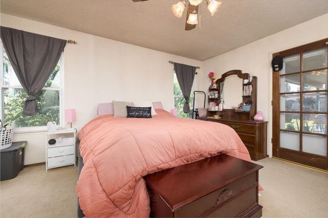 1352 N M Street, Tulare, CA 93274