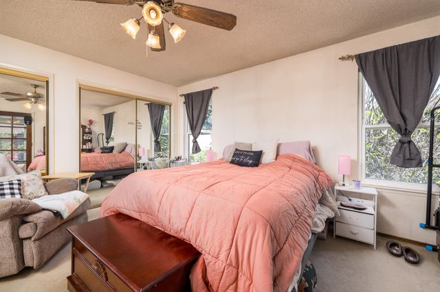 1352 N M Street, Tulare, CA 93274