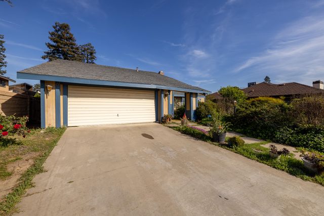 1352 N M Street, Tulare, CA 93274