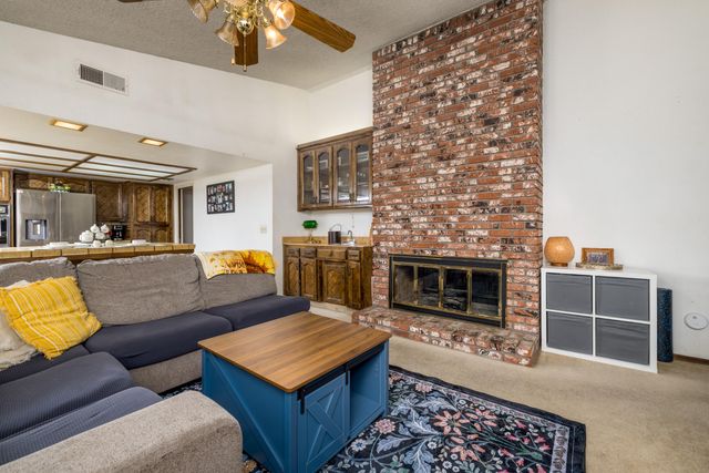 1352 N M Street, Tulare, CA 93274