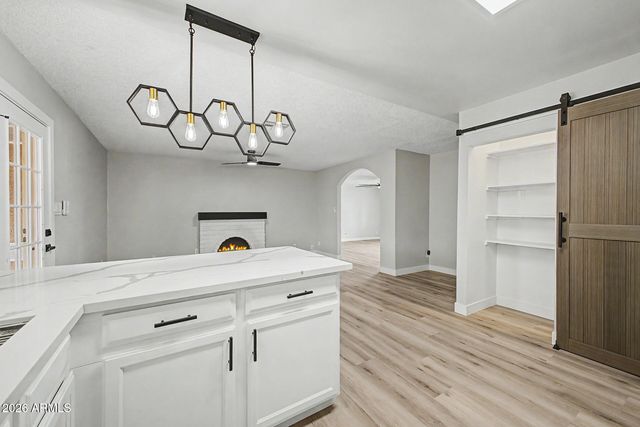 3008 W ANGELA Drive, Phoenix, AZ 85053