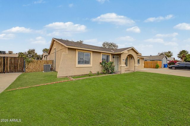 3008 W ANGELA Drive, Phoenix, AZ 85053