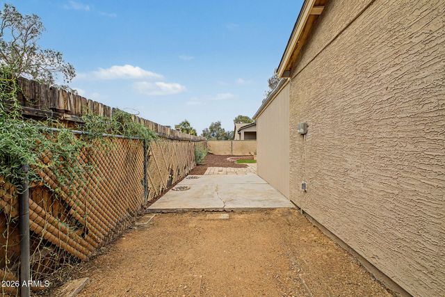 3008 W ANGELA Drive, Phoenix, AZ 85053