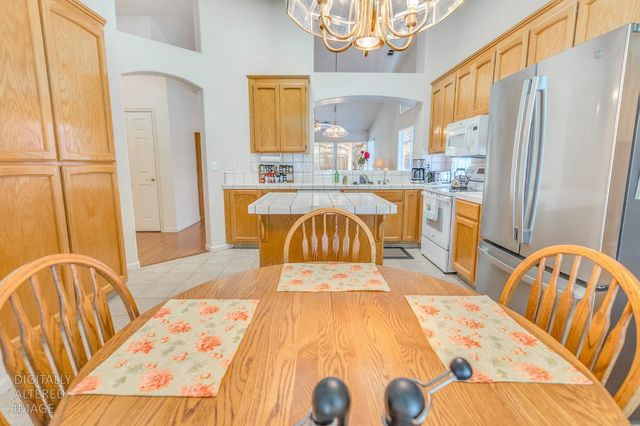 1817 Brooks Ct, Los Banos, CA 93635