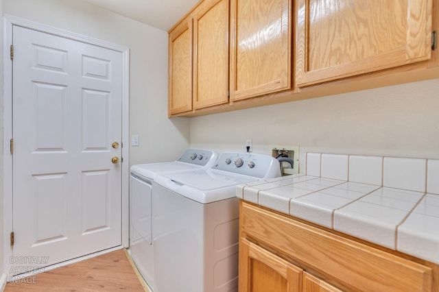 1817 Brooks Ct, Los Banos, CA 93635