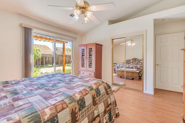 1817 Brooks Ct, Los Banos, CA 93635