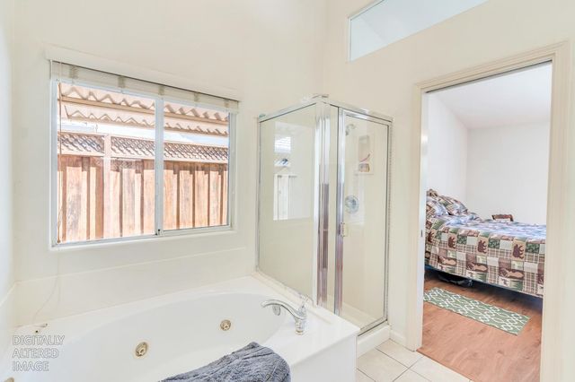 1817 Brooks Ct, Los Banos, CA 93635