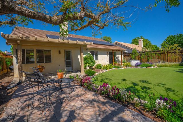 1817 Brooks Ct, Los Banos, CA 93635