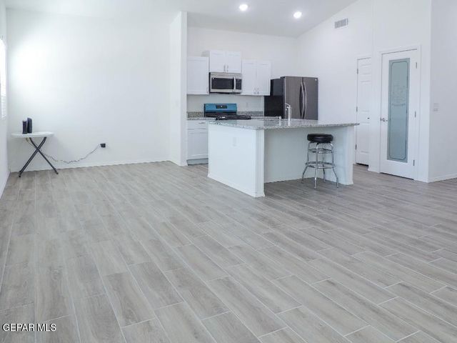 340 BELMORE Avenue, San Elizario, TX 79849