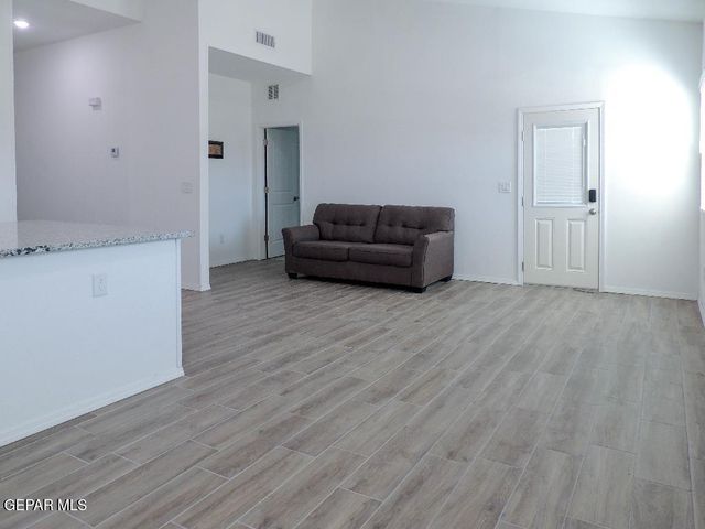 340 BELMORE Avenue, San Elizario, TX 79849