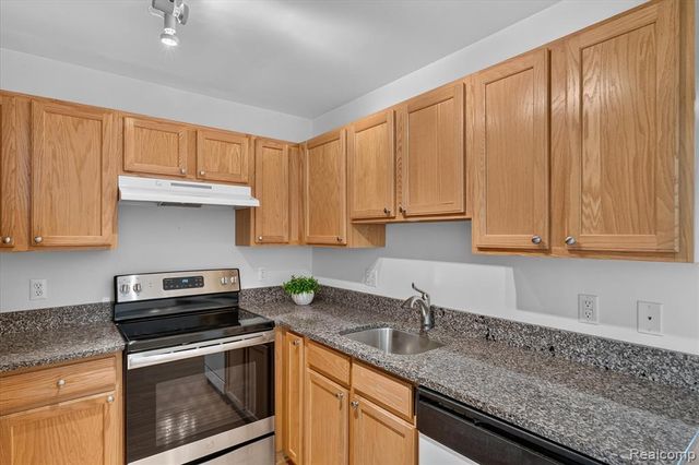 1901 Lindsay Lane 71, Ann Arbor, MI 48104