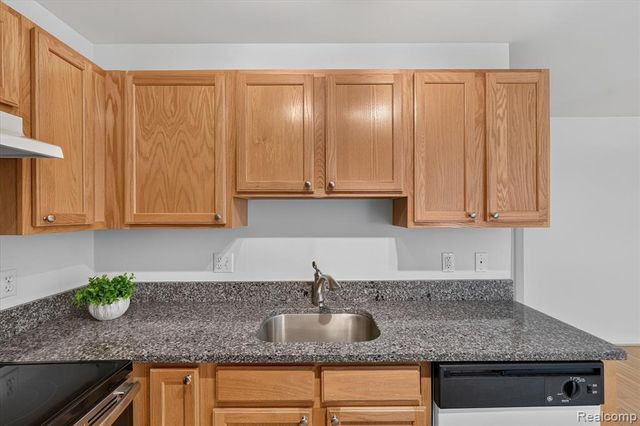 1901 Lindsay Lane 71, Ann Arbor, MI 48104