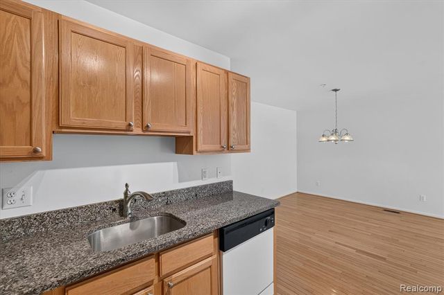 1901 Lindsay Lane 71, Ann Arbor, MI 48104