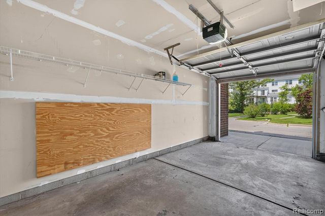 1901 Lindsay Lane 71, Ann Arbor, MI 48104