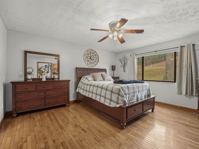 439 Spanoaks Drive, Milton, WV 25541