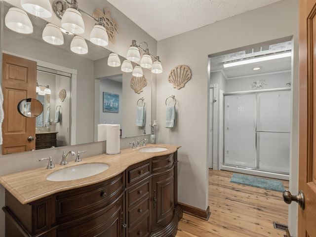 439 Spanoaks Drive, Milton, WV 25541