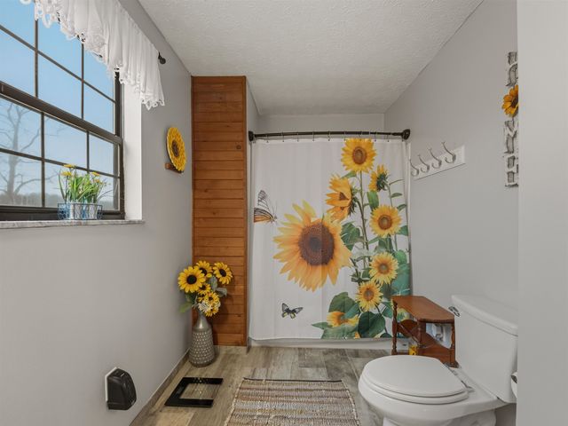 439 Spanoaks Drive, Milton, WV 25541