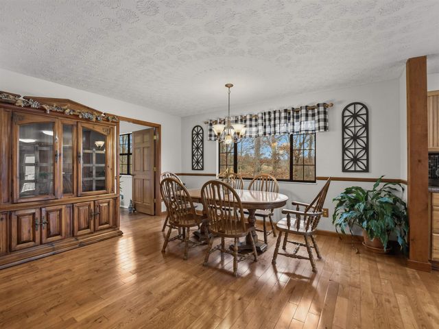 439 Spanoaks Drive, Milton, WV 25541