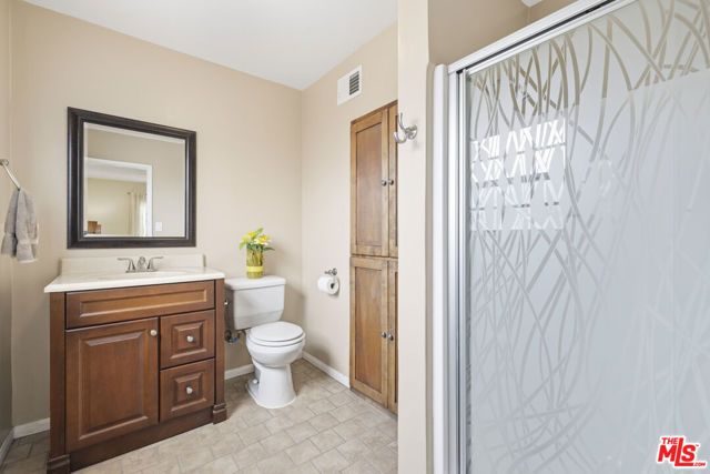 16901 Simonds Street, Granada Hills (los Angeles), CA 91344