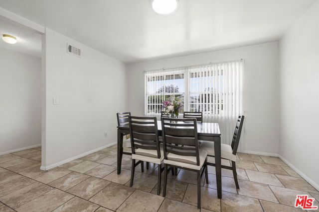 16901 Simonds Street, Granada Hills (los Angeles), CA 91344