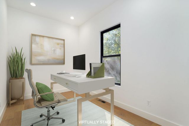 1702 E Cobblestone Drive, Ozark, MO 65721