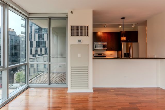 123 S Green Street 506B, Chicago, IL 60607