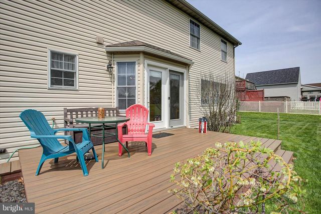 1090 BELAIR DRIVE, Chambersburg, PA 17202