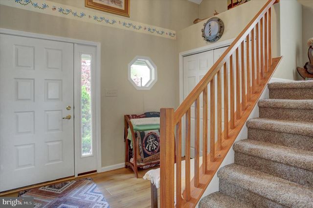 1090 BELAIR DRIVE, Chambersburg, PA 17202