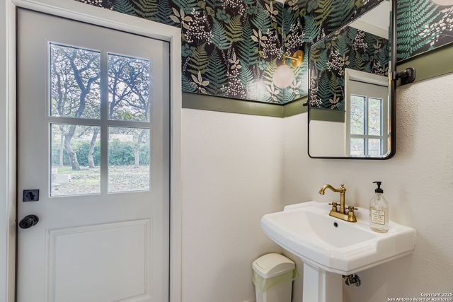 146 Canyon Oaks, San Antonio, TX 78232