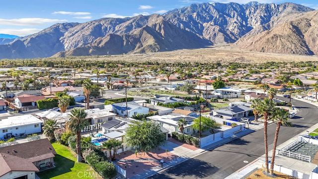 481 W Sunview, Palm Springs, CA 92262