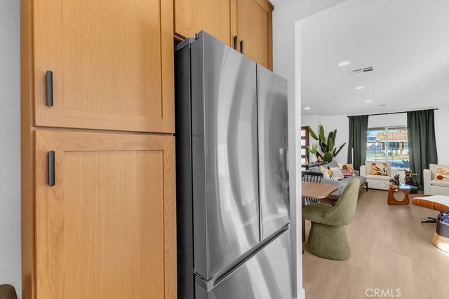 481 W Sunview, Palm Springs, CA 92262