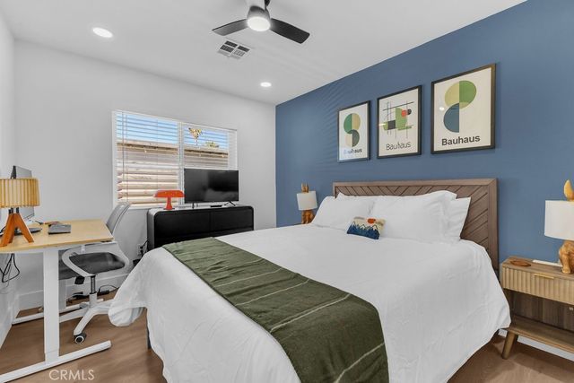 481 W Sunview, Palm Springs, CA 92262