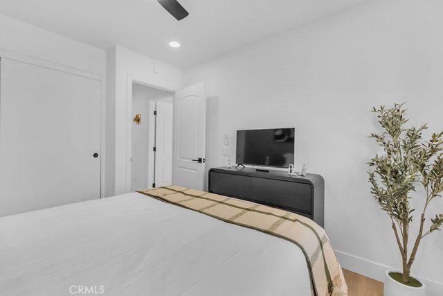 481 W Sunview, Palm Springs, CA 92262