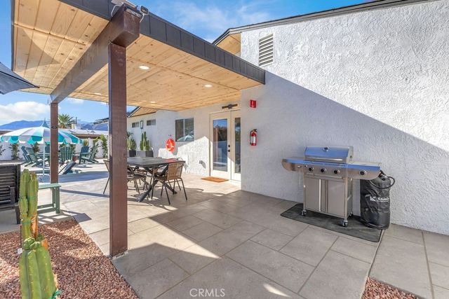 481 W Sunview, Palm Springs, CA 92262