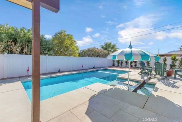 481 W Sunview, Palm Springs, CA 92262