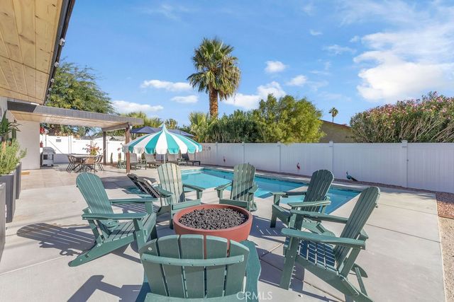 481 W Sunview, Palm Springs, CA 92262
