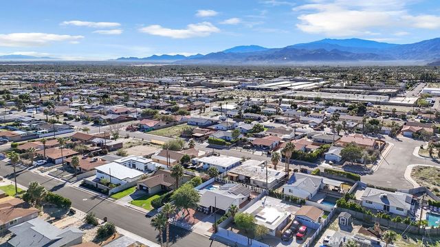 481 W Sunview, Palm Springs, CA 92262