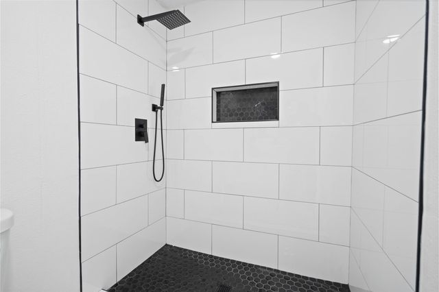 4505 Kress Street B, Houston, TX 77026