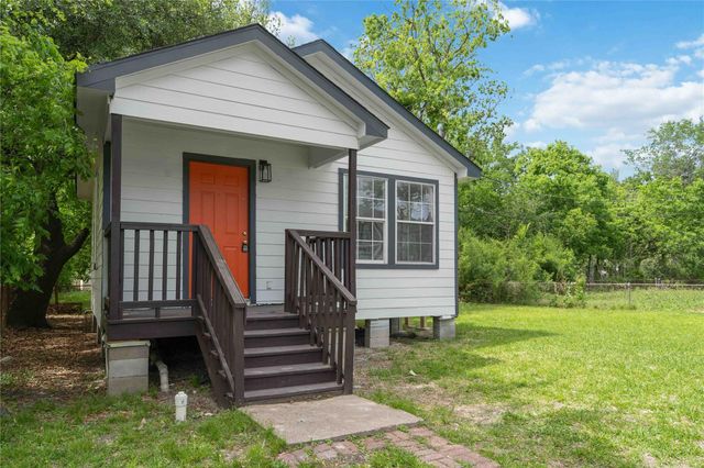 4505 Kress Street B, Houston, TX 77026