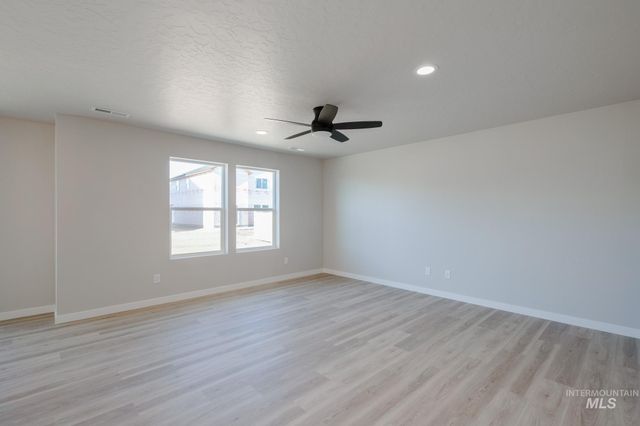 7313 S Menzingers Ave, Meridian, ID 83642