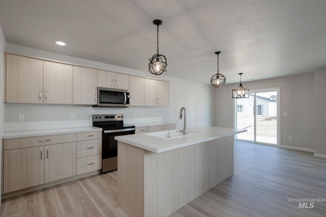 7313 S Menzingers Ave, Meridian, ID 83642