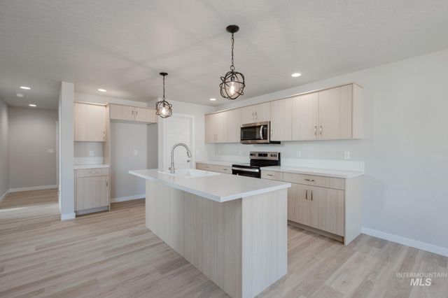 7313 S Menzingers Ave, Meridian, ID 83642