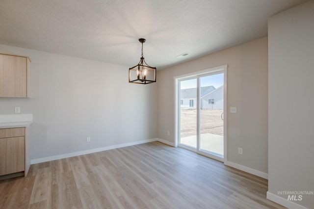 7313 S Menzingers Ave, Meridian, ID 83642