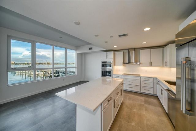 920 N OSCEOLA AVENUE 209, Clearwater, FL 33755