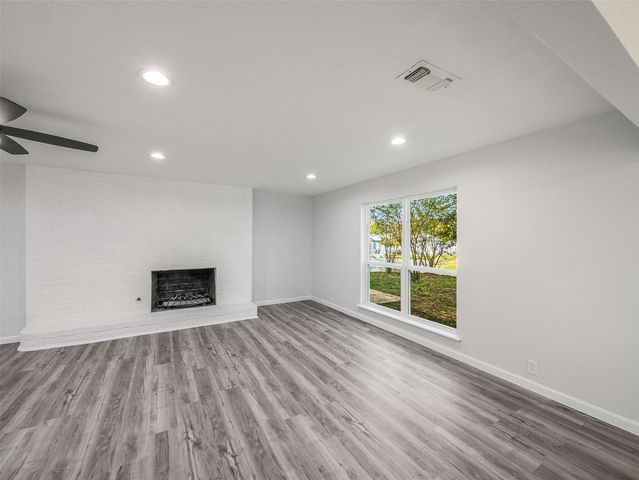 632 Melbourne Court, Hurst, TX 76053