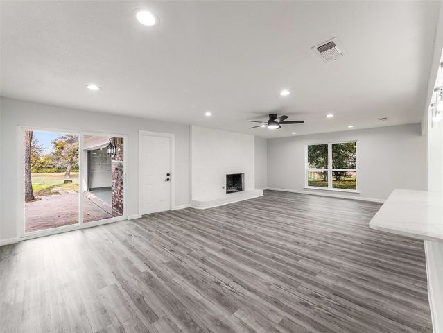 632 Melbourne Court, Hurst, TX 76053