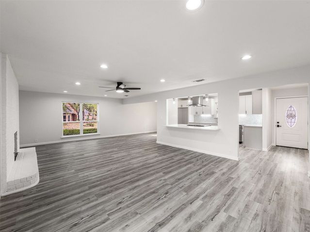 632 Melbourne Court, Hurst, TX 76053