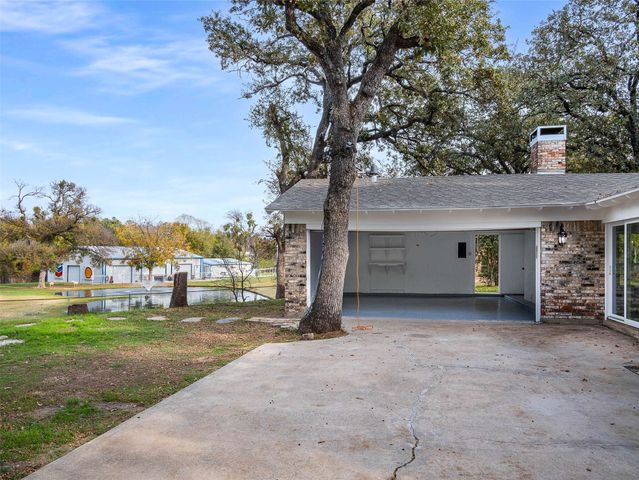 632 Melbourne Court, Hurst, TX 76053