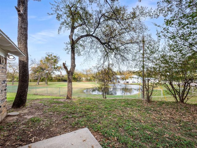 632 Melbourne Court, Hurst, TX 76053