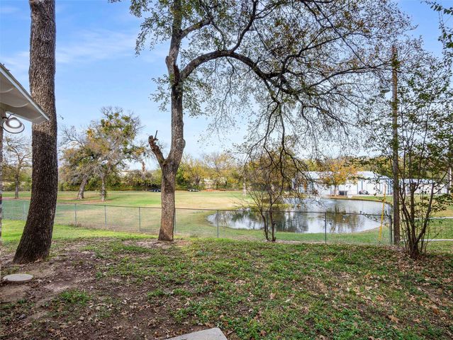 632 Melbourne Court, Hurst, TX 76053